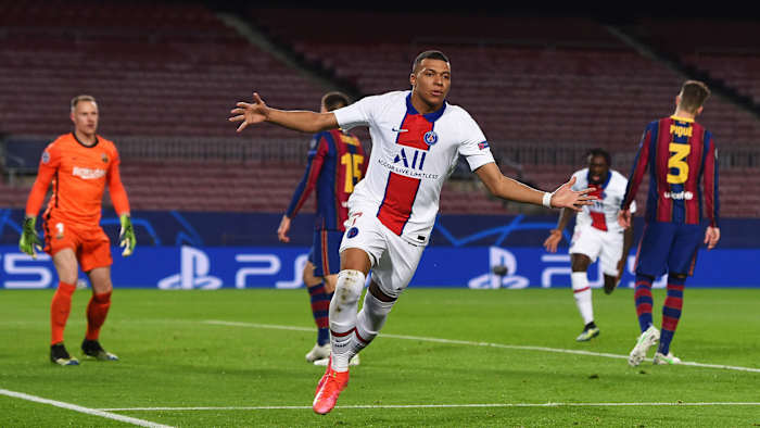 Kylian Mbappe scores for PSG vs Barcelona